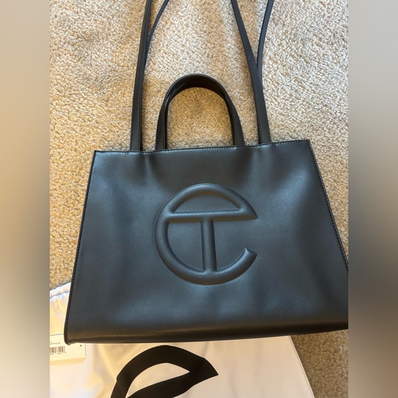 Telfar Medium Black Shopping Bag - Picture 6 of 16